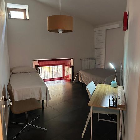 Elegante Appartamento Privato In Palazzo Storico Del XVIII - Pieno Centro 尼科西亚 外观 照片
