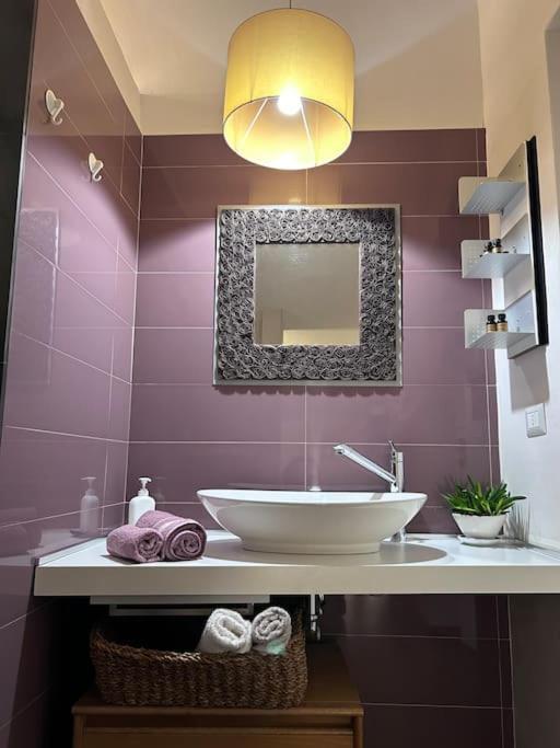 Elegante Appartamento Privato In Palazzo Storico Del XVIII - Pieno Centro 尼科西亚 外观 照片