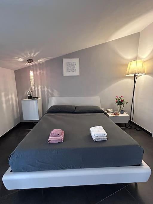 Elegante Appartamento Privato In Palazzo Storico Del XVIII - Pieno Centro 尼科西亚 外观 照片
