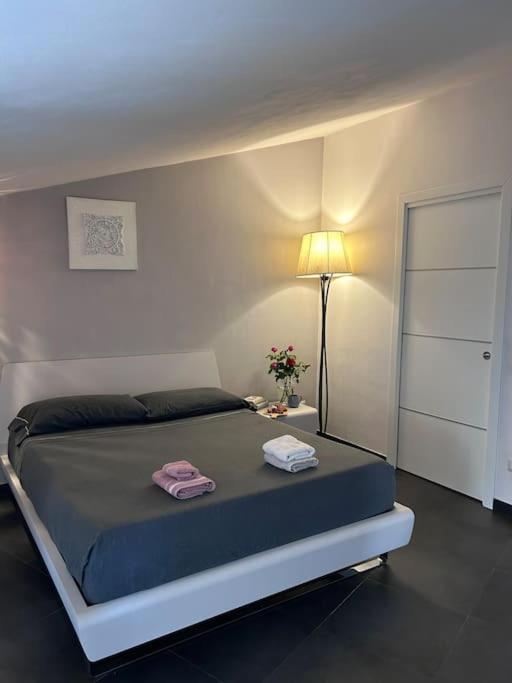 Elegante Appartamento Privato In Palazzo Storico Del XVIII - Pieno Centro 尼科西亚 外观 照片